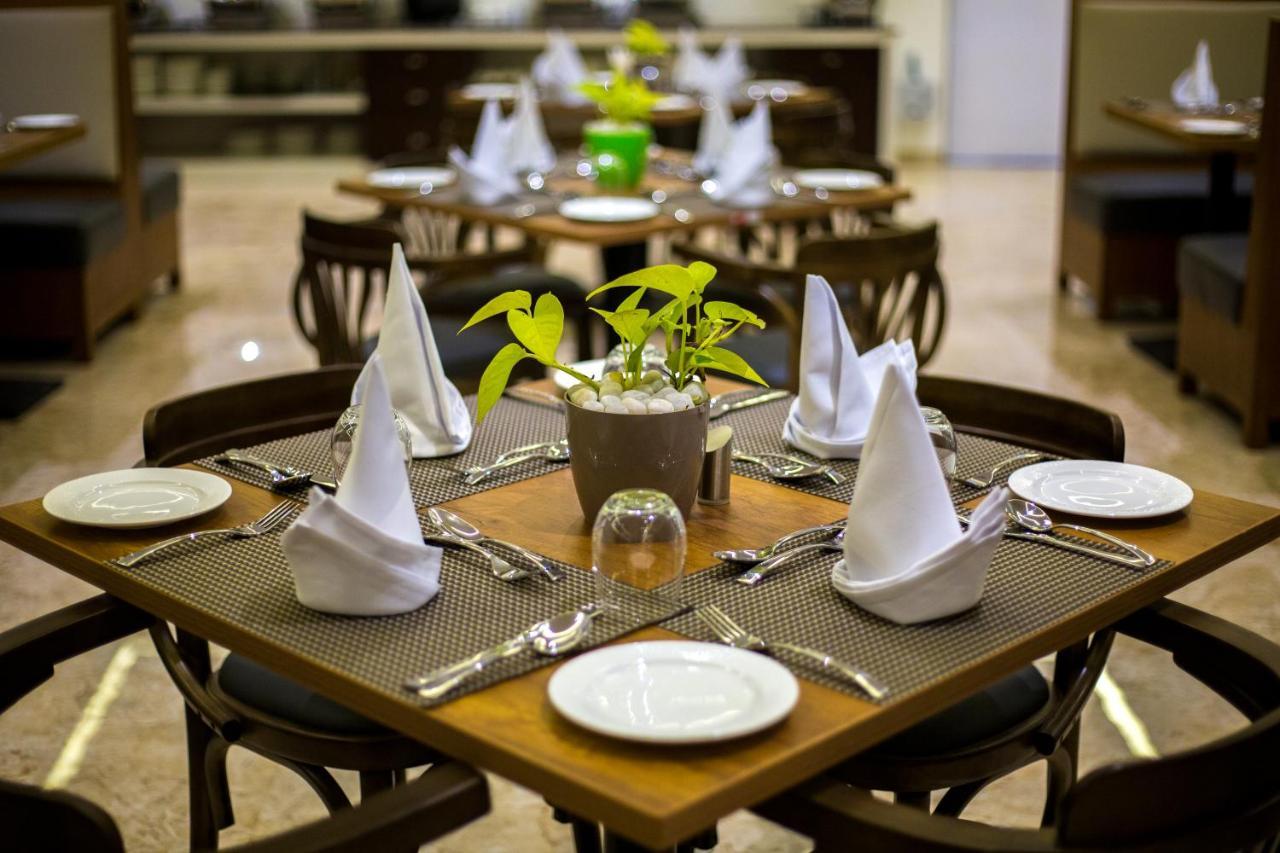 Hotel The Fern Residency Vijayapura Bijāpur Esterno foto