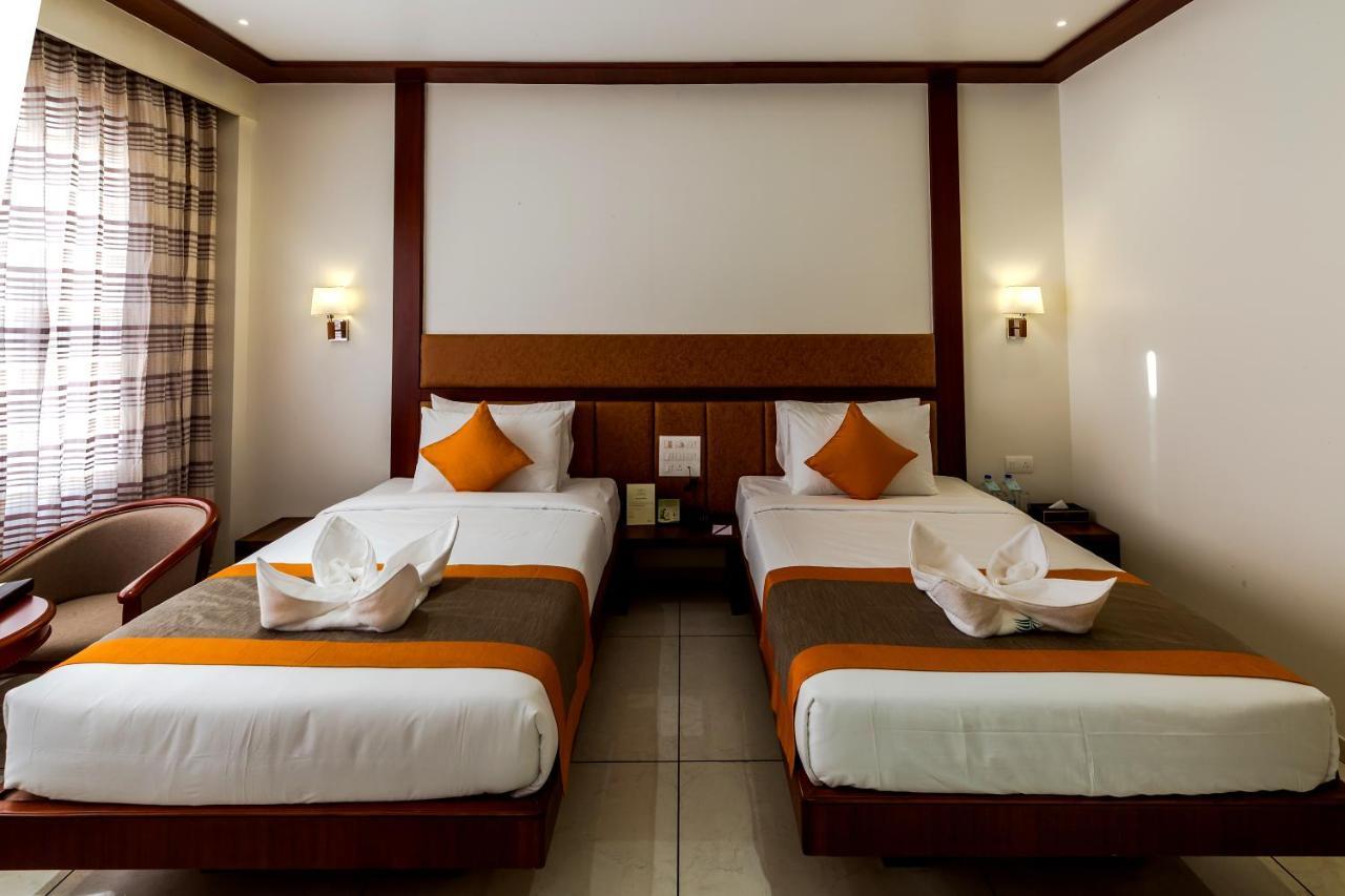 Hotel The Fern Residency Vijayapura Bijāpur Esterno foto